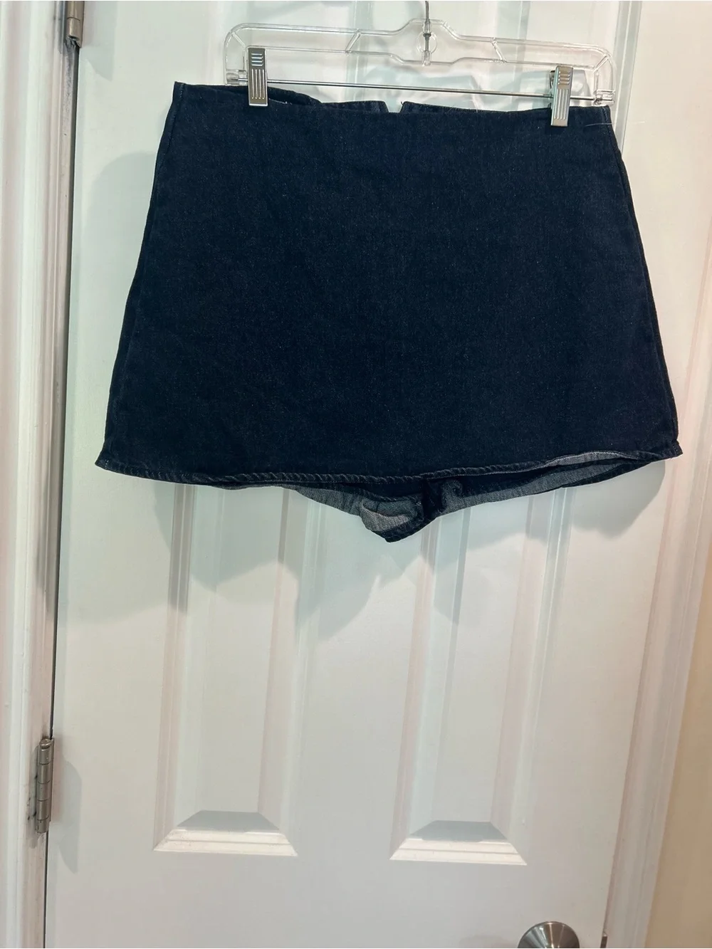 New Petal & Pup Black Denim Skort Mini Wrap Shorts Skirt Size Small